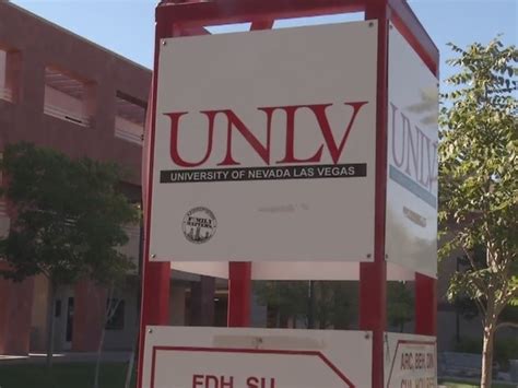 UNLV inadvertently sends out alert on shooter