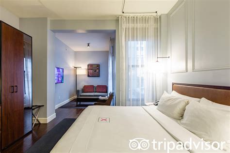 Axiom Hotel Rooms: Pictures & Reviews - Tripadvisor