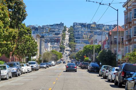 Pacific Heights in San Francisco - Explore an Upscale Historic ...