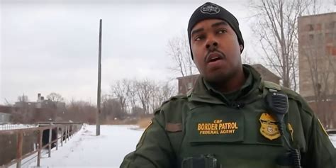 US-Canada border patrol tells residents to watch out for illegal ...