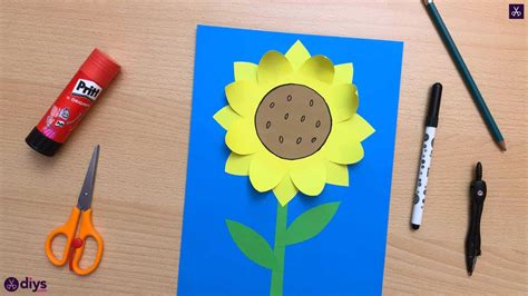 How to Make a Paper Sunflower