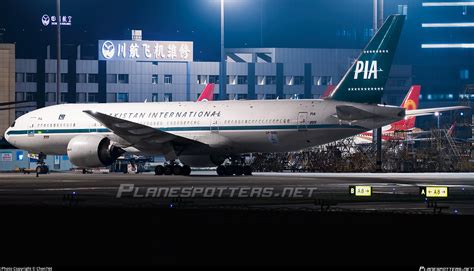 AP-BMG PIA Pakistan International Airlines Boeing 777-2Q8ER Photo by ...