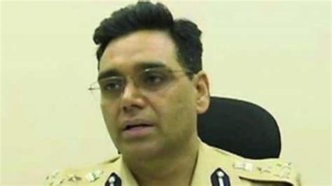 Know about IPS officer Manoj Kumar Sharma who failed in 12th class ...