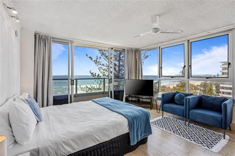 Unbeatable View - Charming Chateau Beachside Resort, Gold Coast (updated prices 2024)