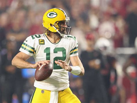 Packers QB Aaron Rodgers, who said he was 'immunized,' reportedly has COVID : Coronavirus ...