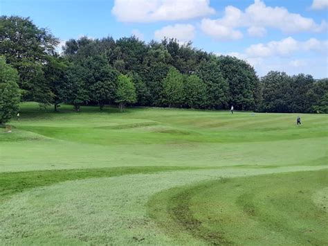 Pitch and Putt - Heaton Park Golf Course