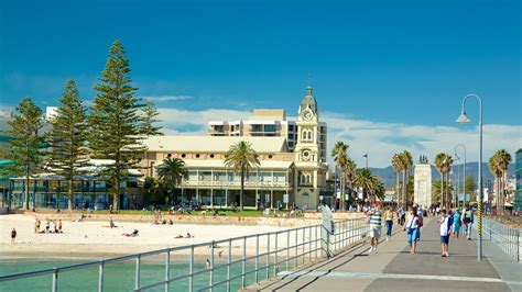 Glenelg Beach flats & apartments | Stayz