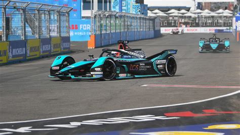 How Formula E, The All-electric Alternative To Formula 1, Is Driving EV ...