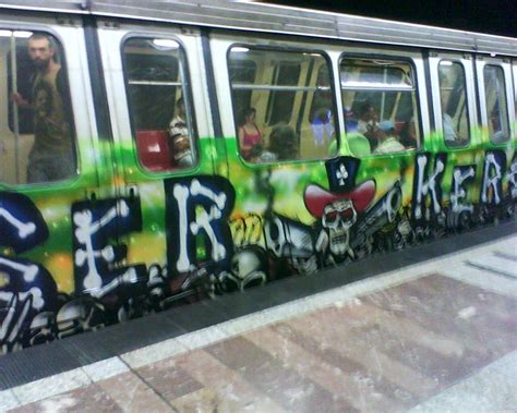 Subway Train Graffiti 4 by O-Bomba-pe-roti on DeviantArt