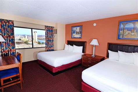 Suites & Rooms at Harrah's Laughlin Casino & Hotel, Nevada