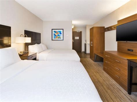 Pet-Friendly Hotel in Waldorf, Maryland | Holiday Inn Express Waldorf