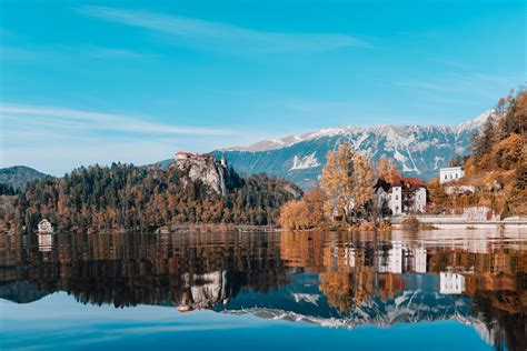 Lake Bled in the Alpine mountains 2168085 Stock Photo at Vecteezy