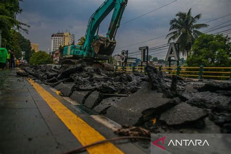 Tahapan pembongkaran Jembatan Otista Kota Bogor - ANTARA News Jawa Barat