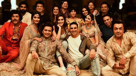 Akshay Kumar starrer 'Housefull 4' wrapped—See pic | Movies News | Zee News