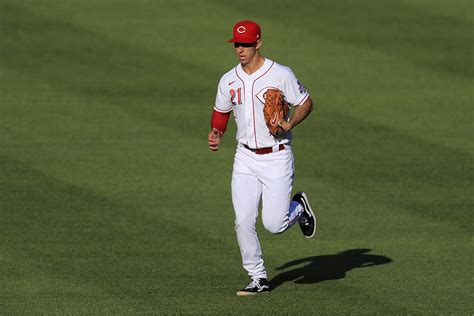 Reds Pitcher’ Vans Baseball Cleats: Michael Lorenzen’s Custom Shoes – Footwear News