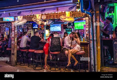 Thailandia Patong Beach Phuket Bar in Bangla road Stock Photo - Alamy