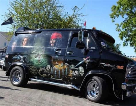 Ten Crazy, Weird, Unusual and Totally Amazing Modified Vans