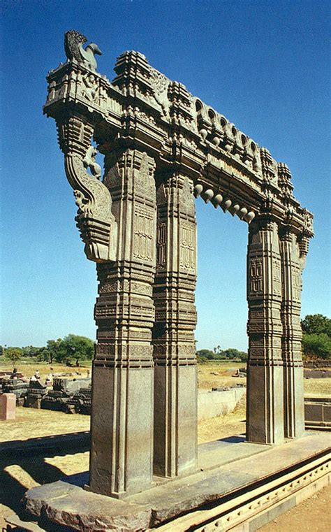 Historical warangal Fort, Telengana where Kohinoor diamond was pludered ...