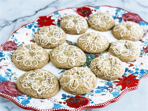 Molasses Cookies Recipe | Ree Drummond | Food Network