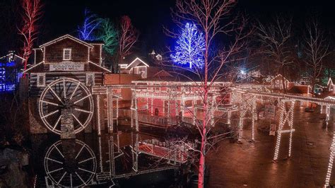 Gatlinburg Tennessee Christmas Lights 2024 - Candy Corliss