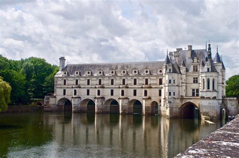 Chenonceau Chateau - 5 Most Magnificent Castles of the Loire Valley - A ...