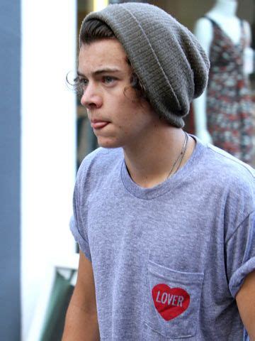 Pin by Larry_stylin.son on Harry Styles 3 | Harry styles beanie, One direction harry styles ...