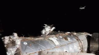 Astronaut Spacewalk GIF - Nasa Astronaut Spacewalk - Discover & Share GIFs