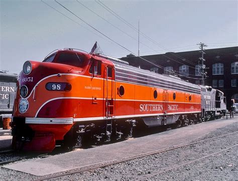 Southern Pacific Railroad, EMD E9(A) diesel-electric passenger-train ...