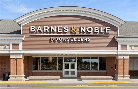 Barnes & Noble Bookstore in Brunswick, ME | Barnes & Noble