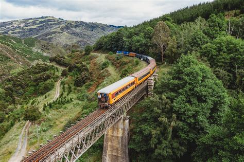 Taieri Gorge Train Tour | Dunedin Railways | Pounamu Tourism Group