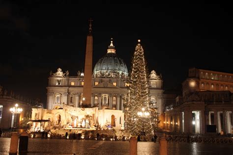 Annual Christmas Tree Lighting at St. Peter's Square Set for December 19 | ITALY Magazine