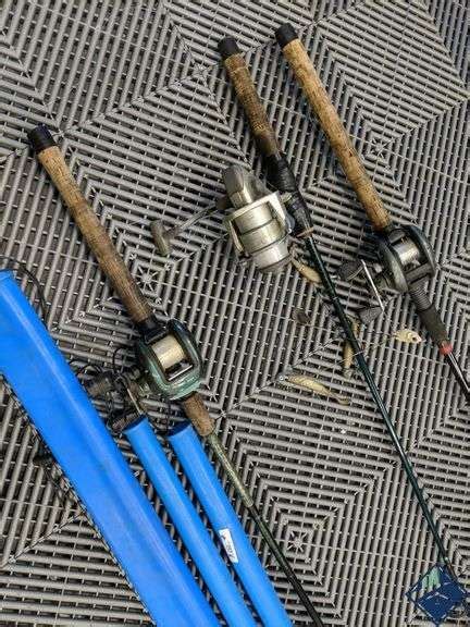 (3) 2 CastAway Fishing Rods & 1 Quantum Graphite Fishing Rods With Pro Tube Holders - Estate Details