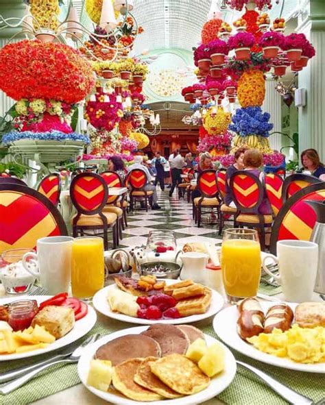 6 Best Breakfast Buffets in Las Vegas: Highlights, Prices