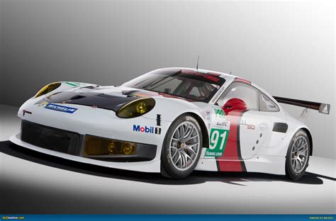 AUSmotive.com » 2013 Porsche 911 RSR revealed