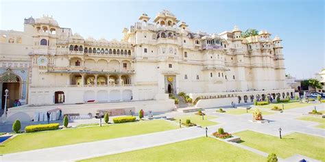 City Palace Government Museum Udaipur (Entry Fee, Timings, History ...