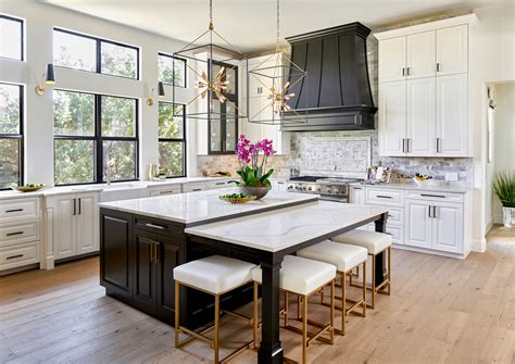 Transitional White Kitchen Ideas | trpeal