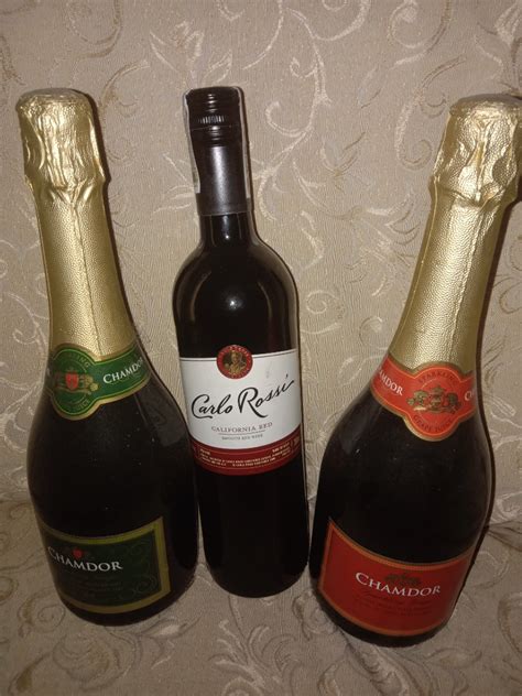 2 CHAMDOR SPARKLING WINE 1 CARLO ROSSI RED WINE, Food & Drinks ...