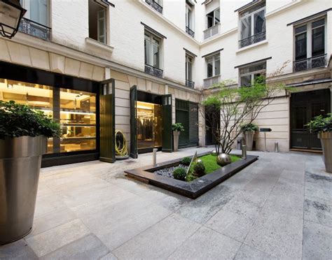 Luxury 2 Bedroom Apartment Along Champs Elysees UPDATED 2020 - Tripadvisor - Paris Vacation Rental