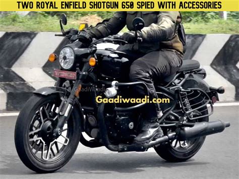 2 Royal Enfield Shotgun 650 Cruisers Spotted On Test With Optional Accessories - ZigWheels