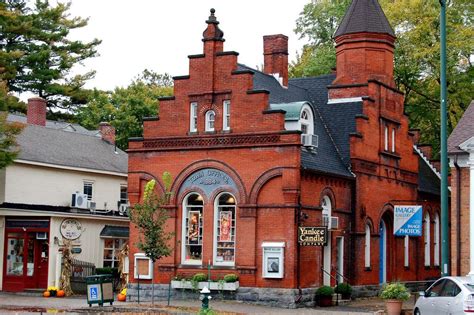 15 Best Small Towns to Visit in Massachusetts - The Crazy Tourist