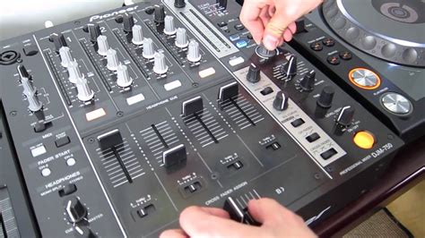 Quick DJ Tips - Fake scratching with "Noise" on your mixer! - YouTube