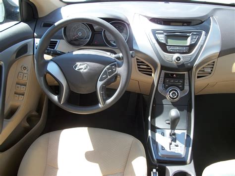 2013 Hyundai Elantra - Interior Pictures - CarGurus