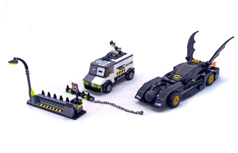 The Batmobile: Two-Face's Escape - LEGO set #7781-1 (Building Sets > Batman)