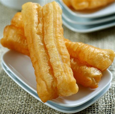 Quẩy, like a savoury Chinese doughnut | ALL THINGS FOOOOD | Pinterest