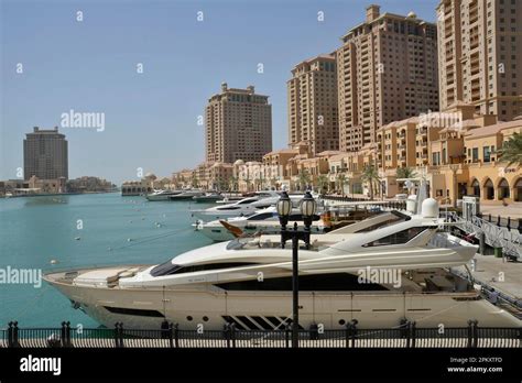 Marina, The Pearl, Doha, Qatar Stock Photo - Alamy