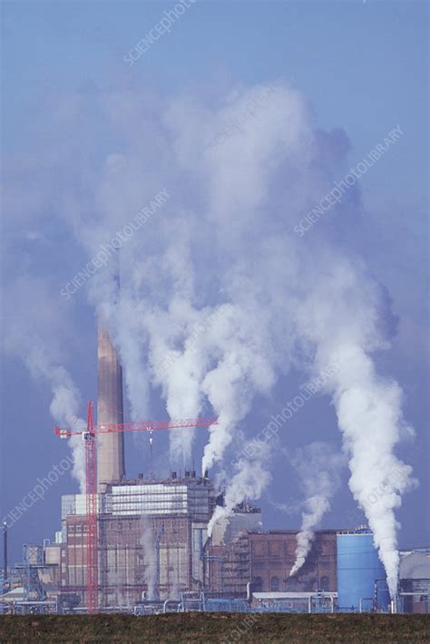 Atmospheric pollution - Stock Image - E810/0386 - Science Photo Library