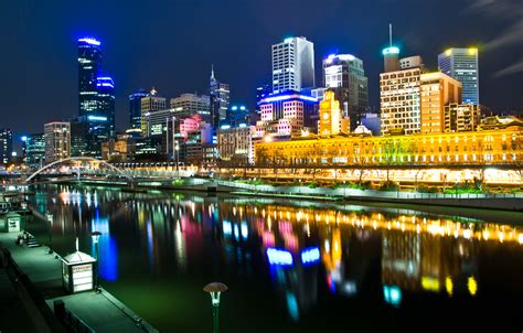 File:Melbourne, Australia by night.jpg - Wikimedia Commons