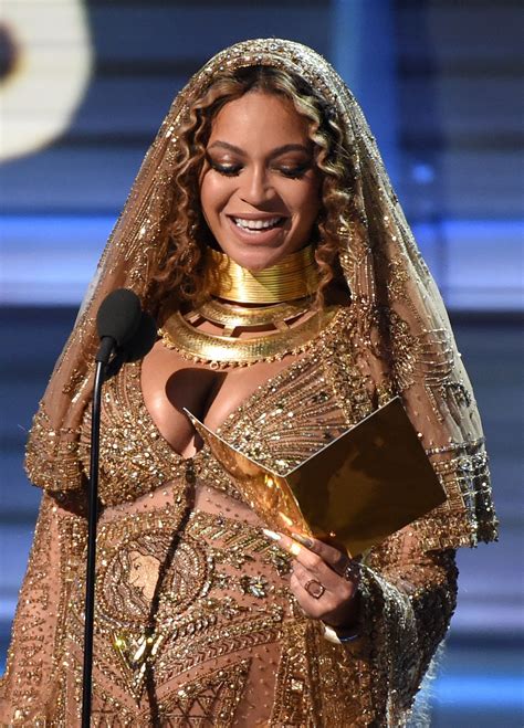 Beyoncé - Performance at 59th Annual GRAMMY Awards in Los Angeles ...