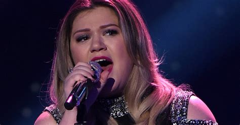 American Idol Finale: Kelly Clarkson Performs Medley of Hits | TIME