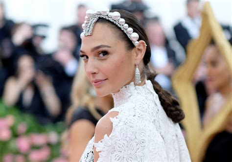 Gal Gadot Defends Cleopatra Role After Accusations of 'Whitewashing'